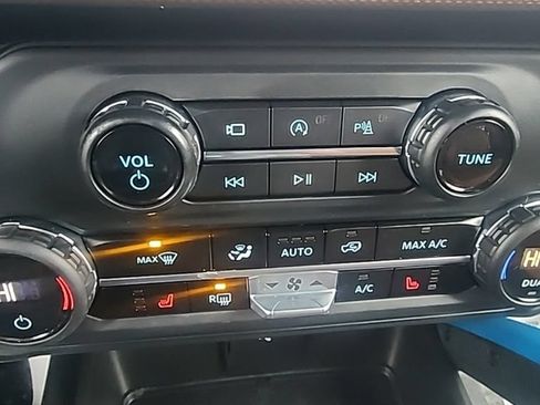 Used 2023 Ford Bronco Outer Banks AWD/4WD image 10