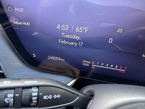 Used 2025 Buick Envision Sport Touring image 29