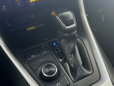 Used 2024 Toyota RAV4 XLE Premium w/ Weather Package AWD/4WD image 7