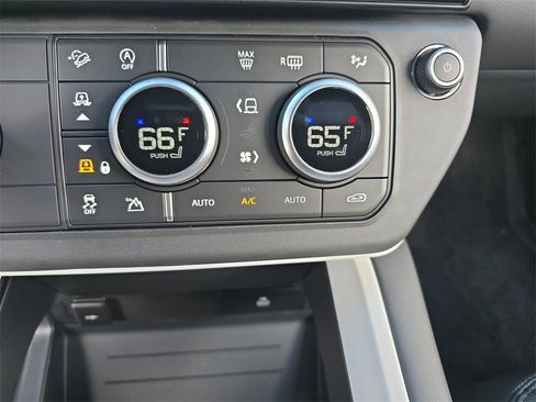 New 2026 Land Rover Defender 110 X-Dynamic SE image 24