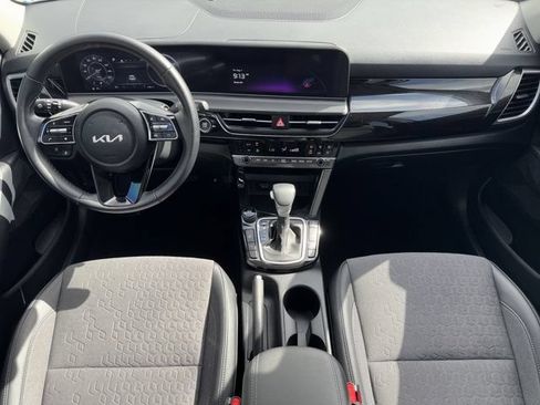 Used 2024 Kia Seltos S AWD/4WD image 15
