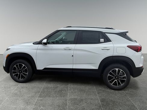 New 2026 Chevrolet TrailBlazer LT w/ Convenience Package AWD/4WD image 2