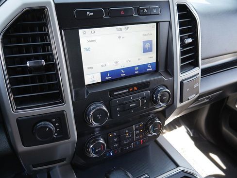 Used 2020 Ford F150 Lariat AWD/4WD image 36