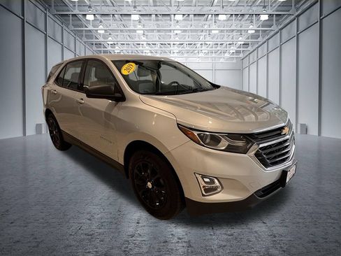 Used 2019 Chevrolet Equinox LS FWD image 22