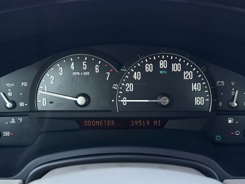 Used 2006 Cadillac XLR image 11