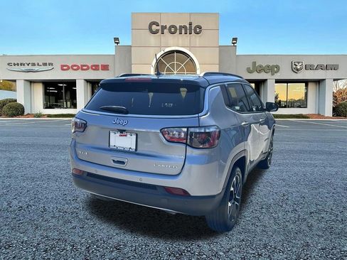 Used 2023 Jeep Compass Limited AWD/4WD image 3