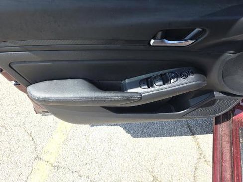 Used 2025 Nissan Altima 2.5 SV w/ SV Special Edition Package FWD image 8
