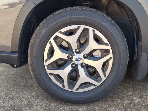 Used 2022 Subaru Forester Premium image 7