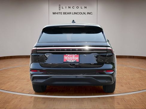 Used 2026 Lincoln Nautilus Premier w/ Equipment Group 102A AWD/4WD image 6