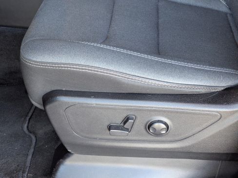 Used 2022 RAM 1500 Big Horn AWD/4WD image 25