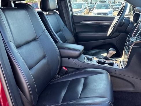 Used 2017 Jeep Grand Cherokee Limited AWD/4WD image 21