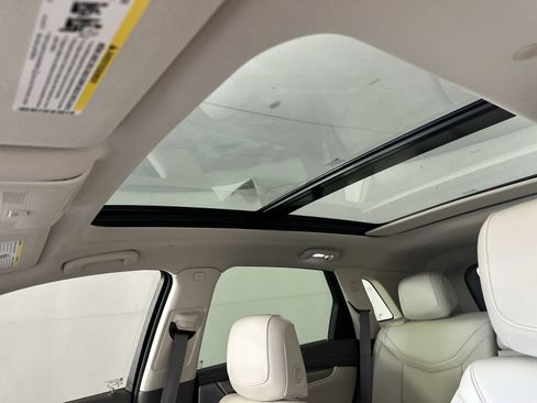 Used 2024 Cadillac XT5 Premium Luxury w/ Technology Package FWD image 22