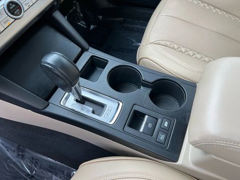 Used 2016 Subaru Outback 2.5i Limited image 18