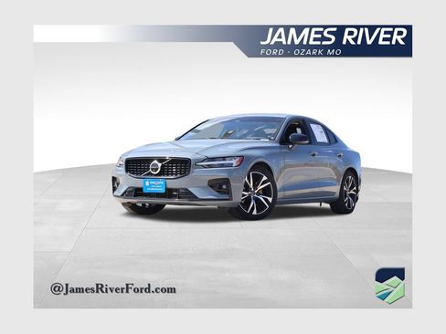 Used 2024 Volvo S60 B5 Plus AWD/4WD image 1