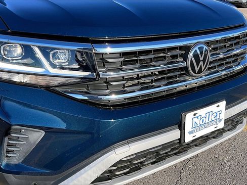 Used 2023 Volkswagen Atlas Cross Sport SE w/ Panoramic Sunroof Package image 28