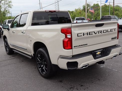 New 2026 Chevrolet Silverado 1500 High Country w/ Technology Package AWD/4WD image 3
