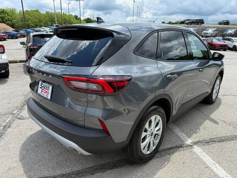 New 2025 Ford Escape Active w/ Cold Weather Package image 7