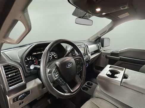 Used 2016 Ford F150 XLT w/ Equipment Group 302A Luxury image 8