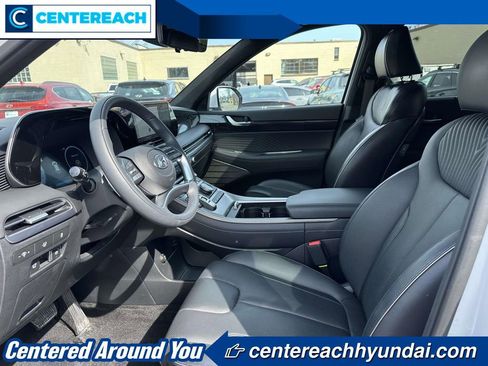 Used 2025 Hyundai Palisade Calligraphy image 13