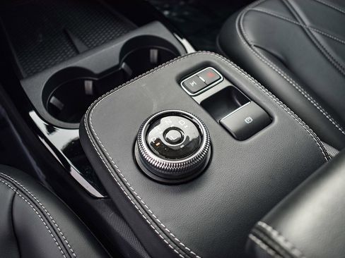 Used 2023 Ford Mustang Mach-E Select image 18