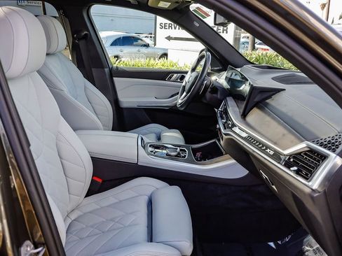 Used 2024 BMW X5 xDrive50e w/ Premium Package image 18