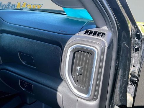 Used 2019 Chevrolet Silverado 1500 RST AWD/4WD image 33