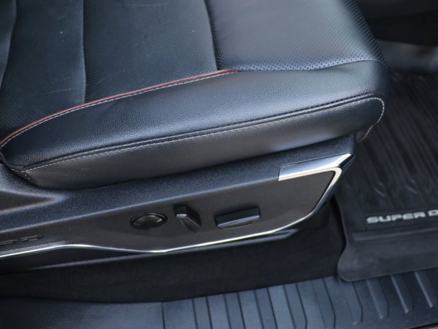 Used 2023 Ford F350 Lariat w/ Lariat Ultimate Package AWD/4WD image 12
