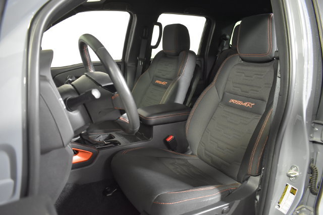 Used 2025 Nissan Frontier PRO-4X w/ Pro Convenience Package AWD/4WD image 9