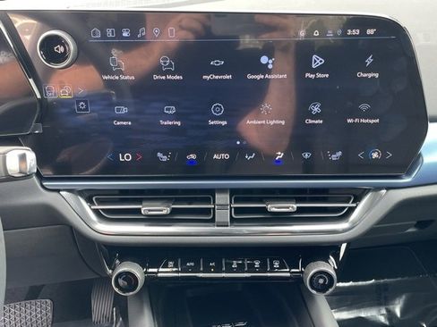 New 2026 Chevrolet Equinox EV LT image 22