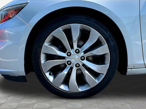 Used 2017 Chevrolet Malibu Premier w/ Premier Sun and Wheel Package FWD image 34