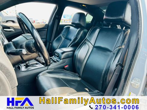 Used 2021 Dodge Charger SXT w/ Leather Interior Group RWD image 11