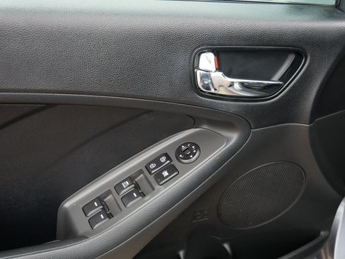 Used 2017 Kia Forte S FWD image 20