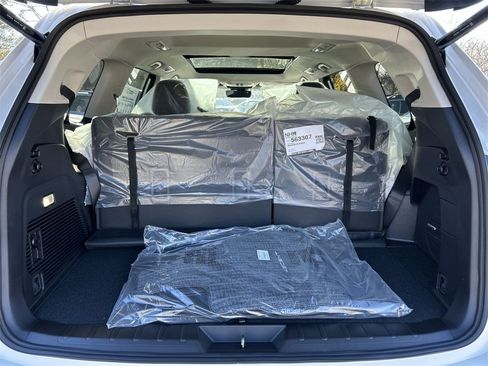 New 2026 Subaru Ascent Limited Bronze image 18