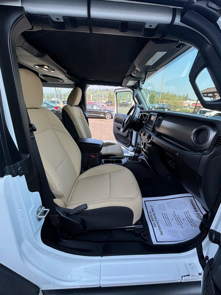 Used 2022 Jeep Wrangler Sport AWD/4WD image 21