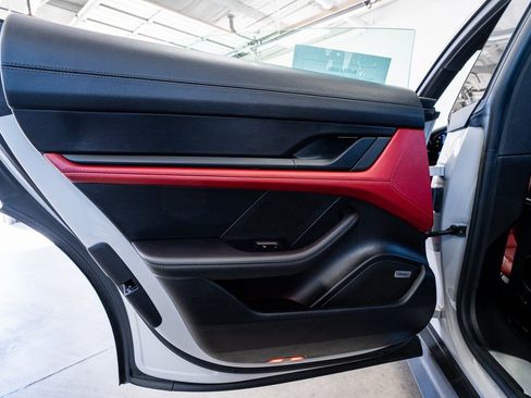 Used 2021 Porsche Taycan 4S image 47