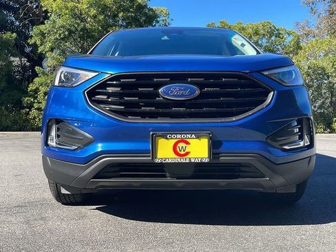 Used 2022 Ford Edge SEL w/ Sport Appearance Package image 4