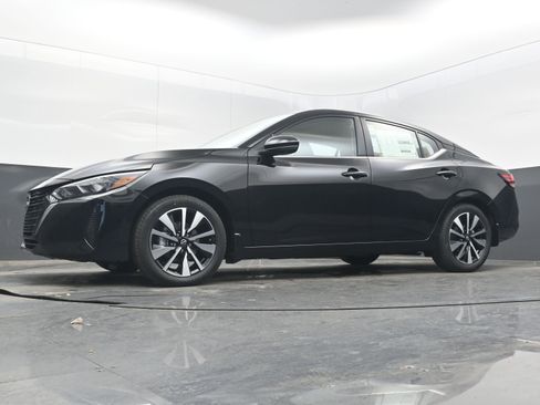 New 2025 Nissan Sentra SV w/ SV Premium Package image 24