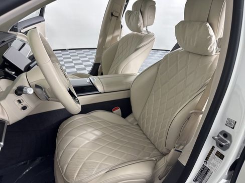 Certified 2023 Mercedes-Benz S 580 4MATIC Sedan image 15