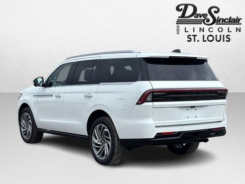 New 2026 Lincoln Navigator Reserve AWD/4WD image 5