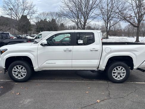 New 2026 Toyota Tacoma SR5 image 4