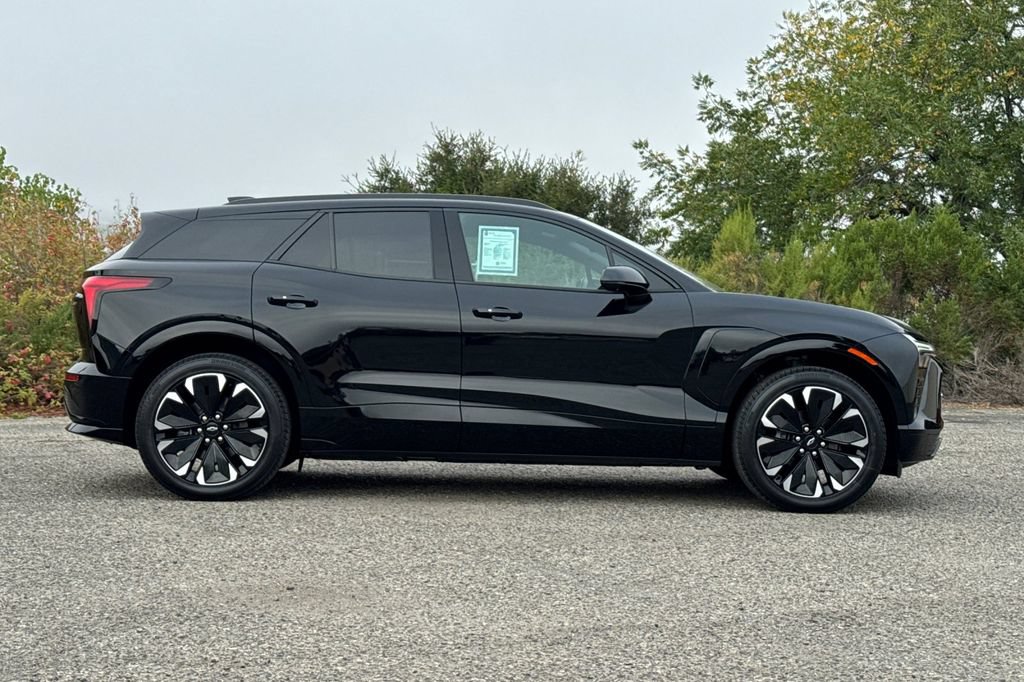Used 2024 Chevrolet Blazer EV RS RWD image 3