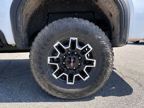 New 2026 GMC Sierra 2500 AT4X AWD/4WD image 45