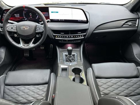 Used 2025 Cadillac CT5 V Blackwing w/ Parking Package RWD image 15