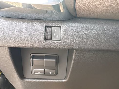 Used 2026 GMC Canyon Denali AWD/4WD image 24