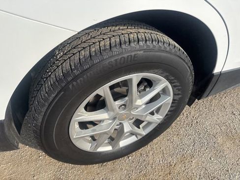 Used 2024 Chevrolet Equinox LT image 22