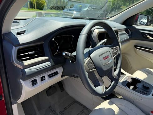 Used 2023 GMC Acadia Denali AWD/4WD image 12