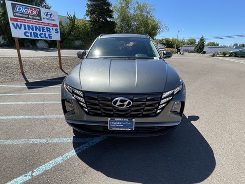 Certified 2022 Hyundai Tucson SEL w/ Cargo Package FWD image 8