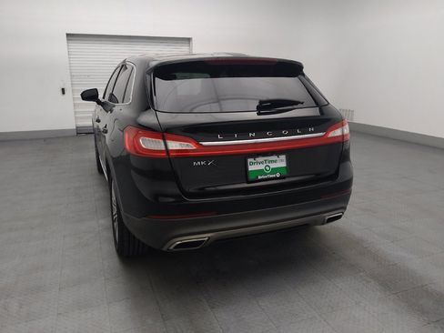 Used 2016 Lincoln MKX Reserve w/ Technology Package FWD image 6