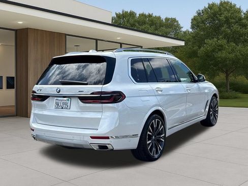Used 2026 BMW X7 xDrive40i AWD/4WD image 8
