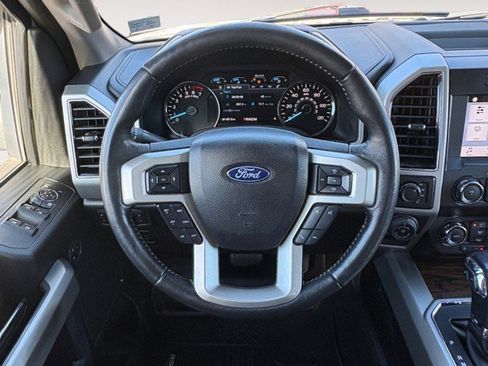 Used 2019 Ford F150 Lariat w/ Trailer Tow Package image 12